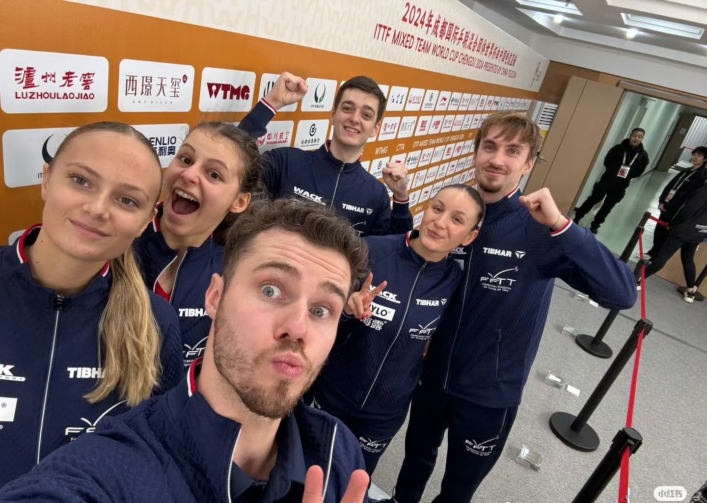 半岛体育官网登录-瑞典队豪取胜利，挺进淘汰赛