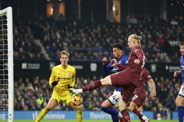 半岛体育人登录入口-关于曼城轻松晋级，欧冠四强之路坚实可靠的信息