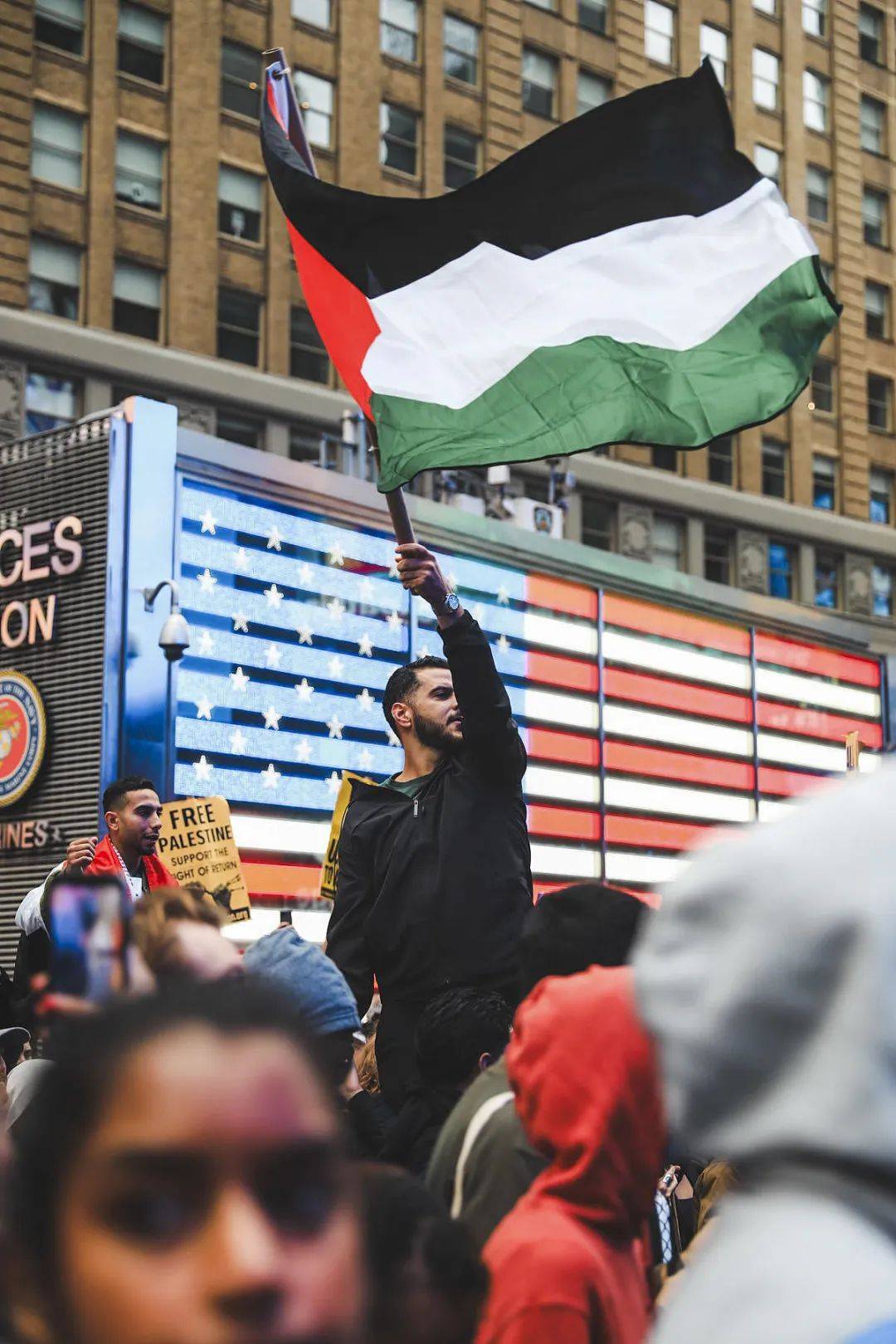 半岛体育入口-沙特阿拉伯射箭选手心怀梦想获胜夺冠